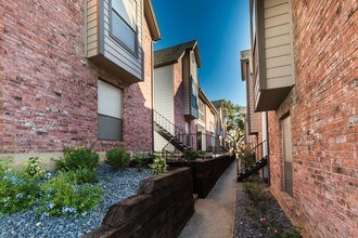 The Hill At Woodway Apartments The Hill At Woodway Apartments