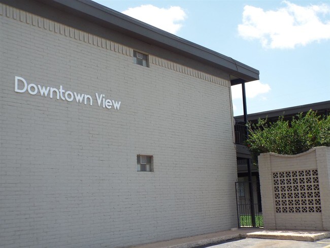 Downtown View Apartments Midland Tx Apartment Finder Downtown View Apartments