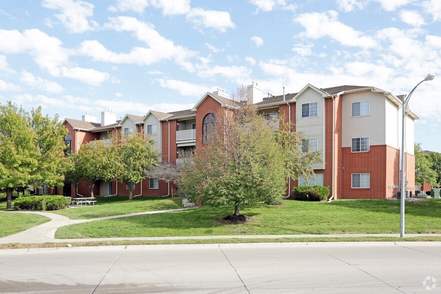 Tregaron Oaks Bellevue, NE Apartment Finder