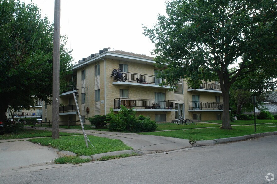 Capitol View Apartments Lincoln, NE Apartment Finder