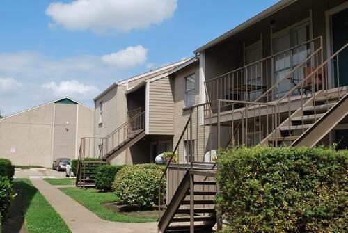 The Falls at Beechnut - Houston, TX | Apartment Finder The Falls at Beechnut - Houston, TX | Apartment Finder
