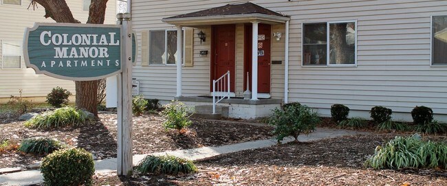 Colonial Manor Apartments Evansville In Apartment Finder Primary Photo Colonial Manor Apartments
