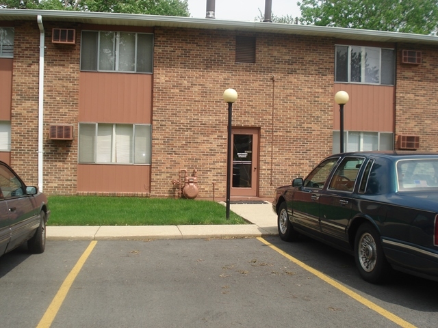 Chestnut Woods Apartments - Englewood, OH | Apartment Finder