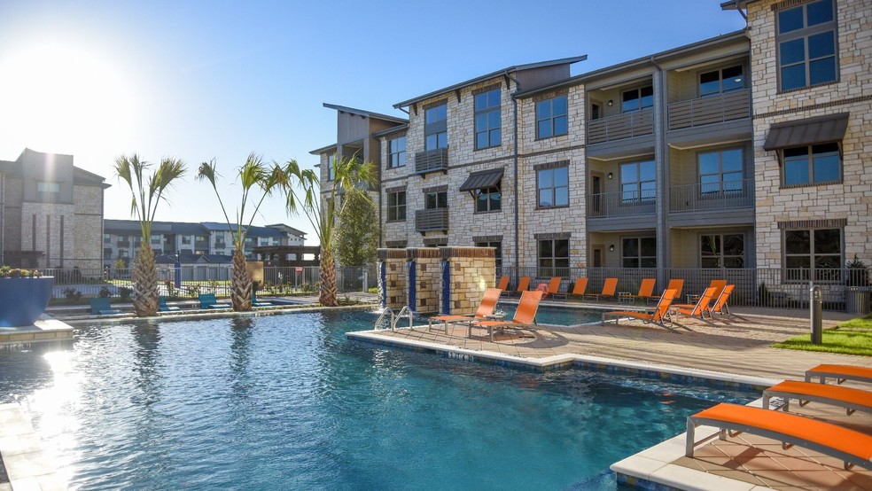 Gateway Oaks Apartments - Forney, TX | Apartment Finder