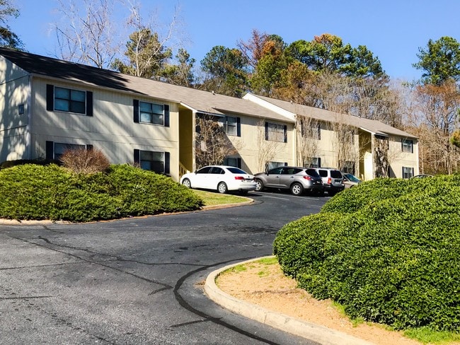 Whispering Woods Apartments - Macon, GA | Apartment Finder