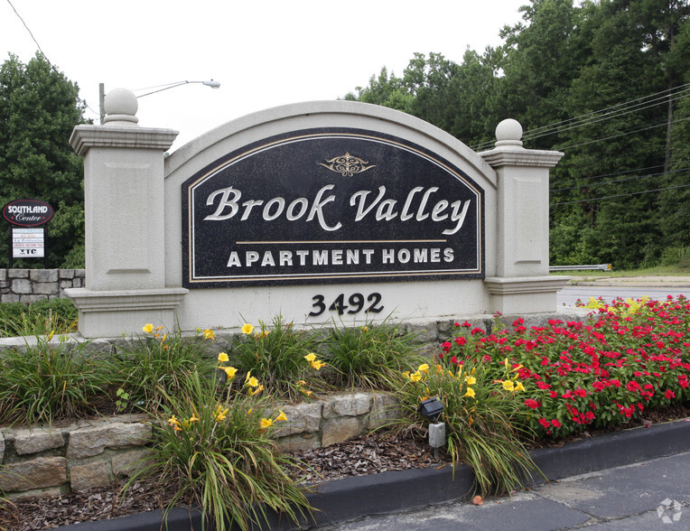 Brook Valley Apartments - Douglasville, GA | Apartment Finder