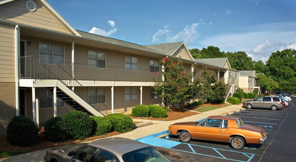 Brookstone Apartments - Birmingham, AL | Apartment Finder Brookstone Apartments - Birmingham, AL | Apartment Finder