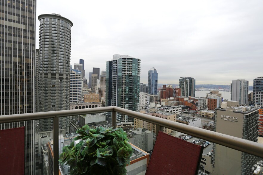 Via 6 Seattle Wa Apartment Finder Primary Photo Via 6