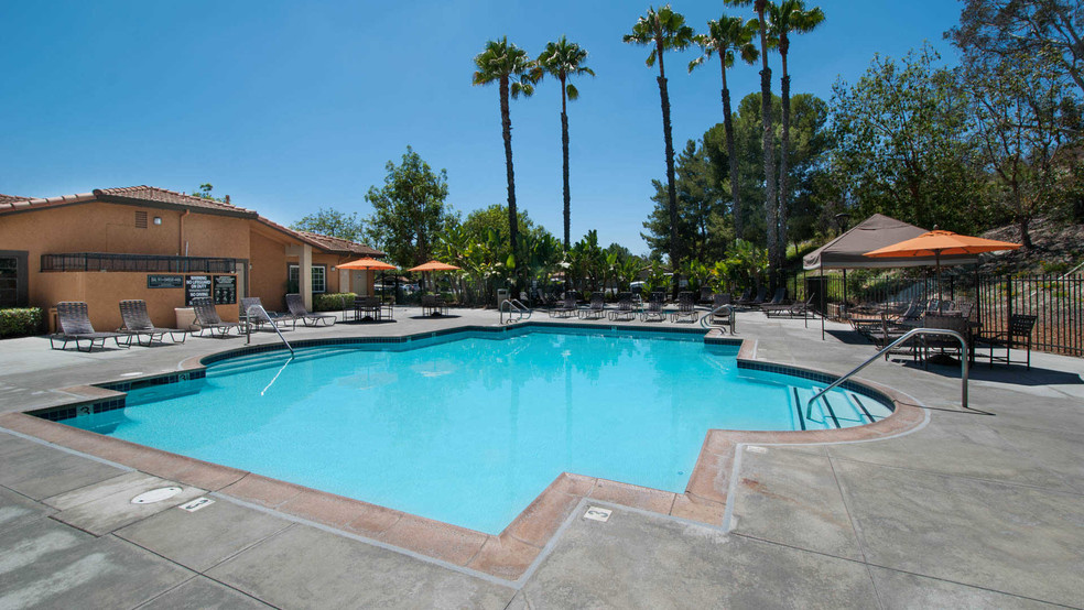 Siena Terrace - Lake Forest, CA | Apartment Finder