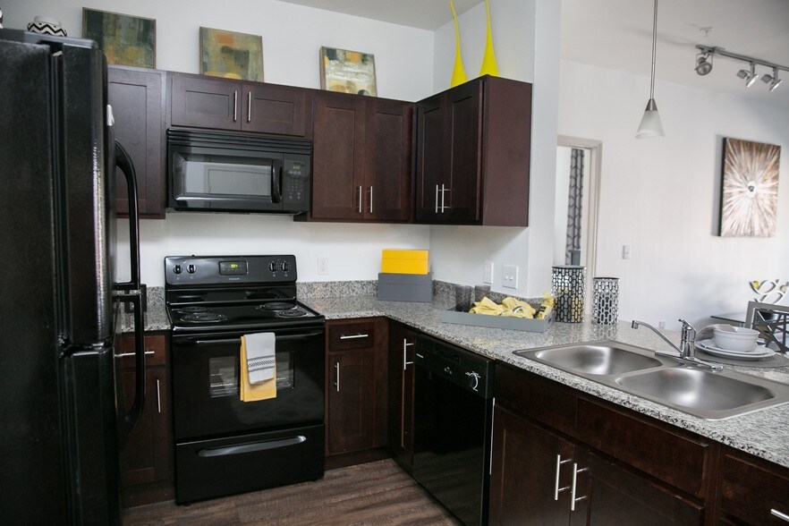 Crenshaw Grand Pasadena Tx Apartment Finder