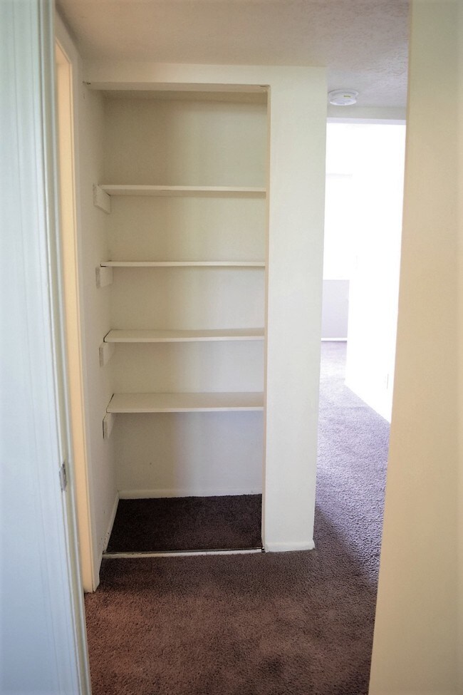 Jefferson Square Apartments Louisville, KY Apartment Finder