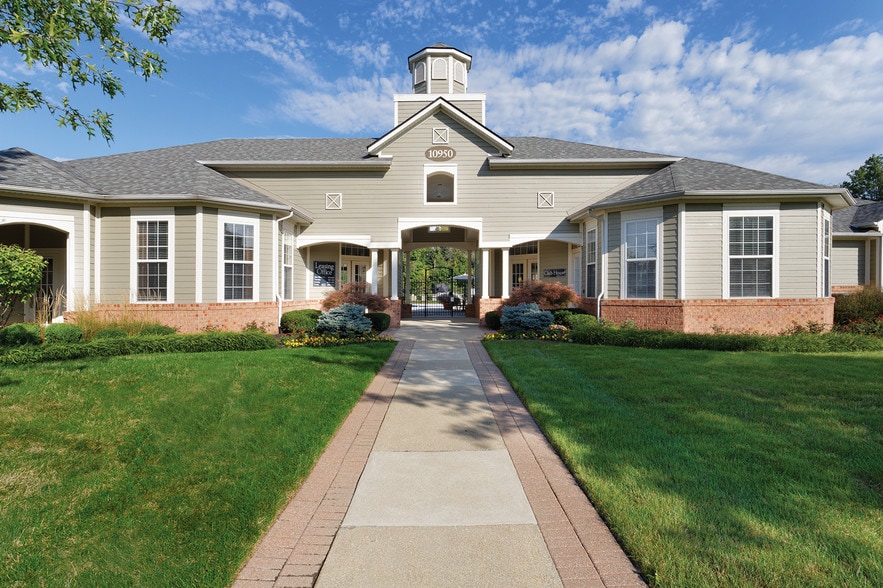 Lantern Woods Fishers, IN Apartment Finder