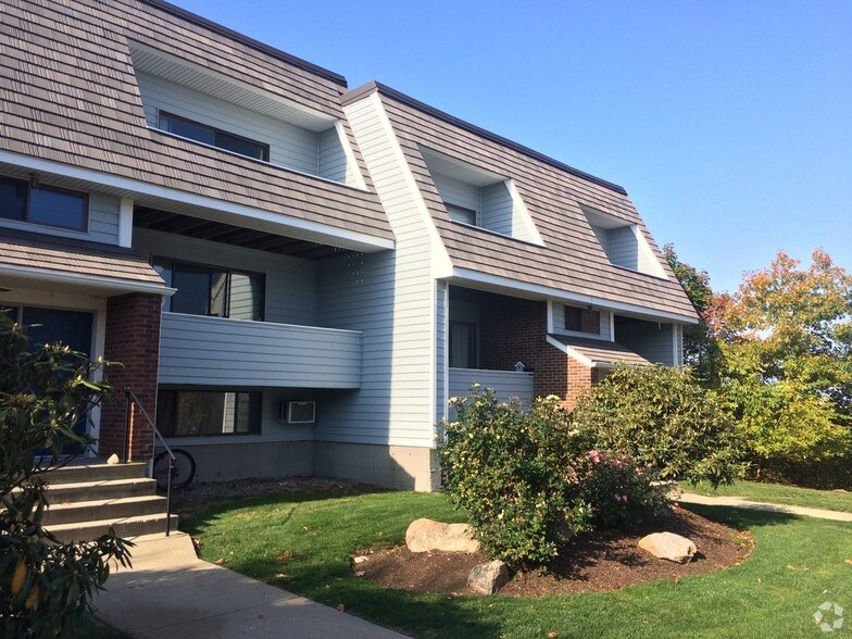 Presidential Estates Quincy, MA Apartment Finder