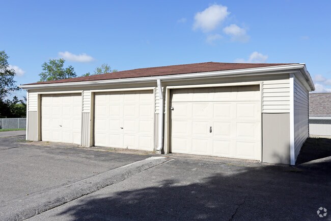 Iowa Realty Building Apartments Iowa Realty Building Apartments