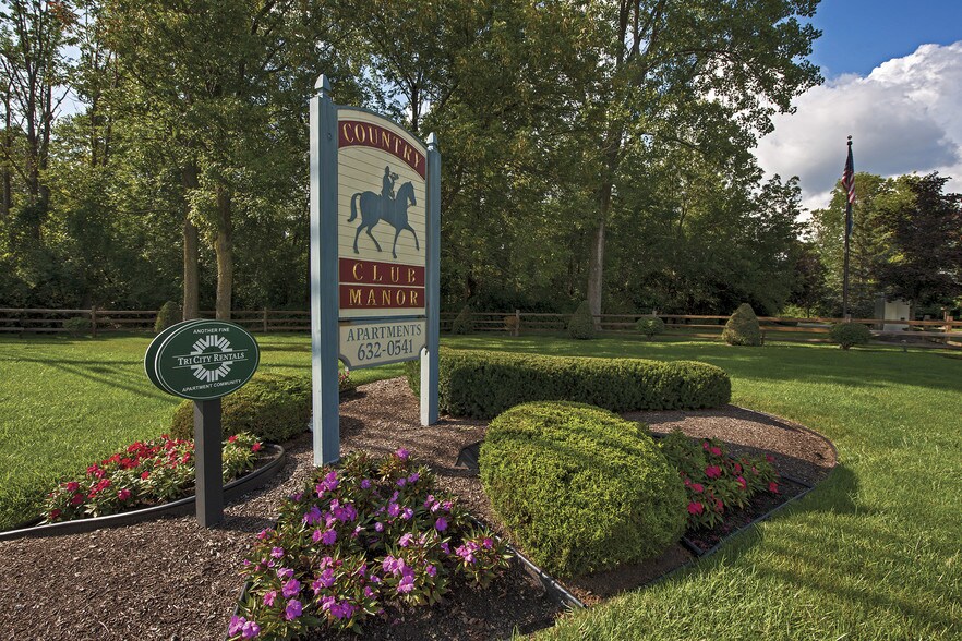 Country Club Manor Williamsville, NY Apartment Finder