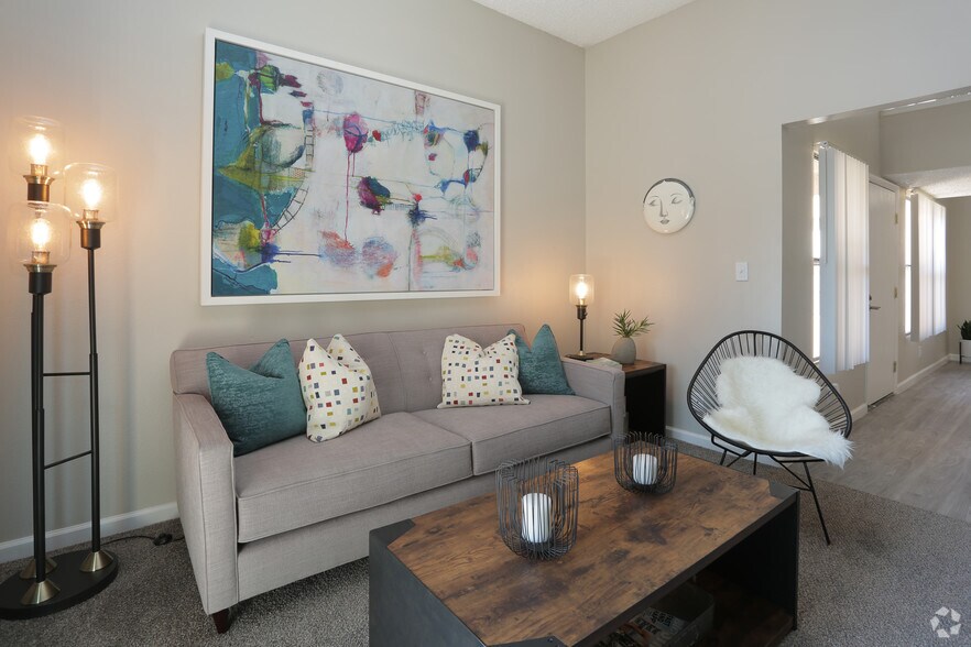 255 North Tucson, AZ Apartment Finder