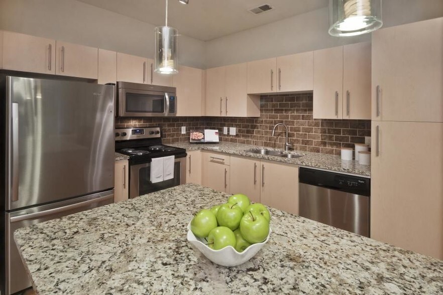 Camden South End Charlotte, NC Apartment Finder